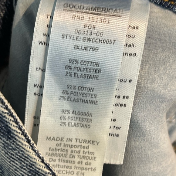 Good American Good Waist Crop Chewed Hem Jeans in Blue799 6/28 - Picture 7 of 7